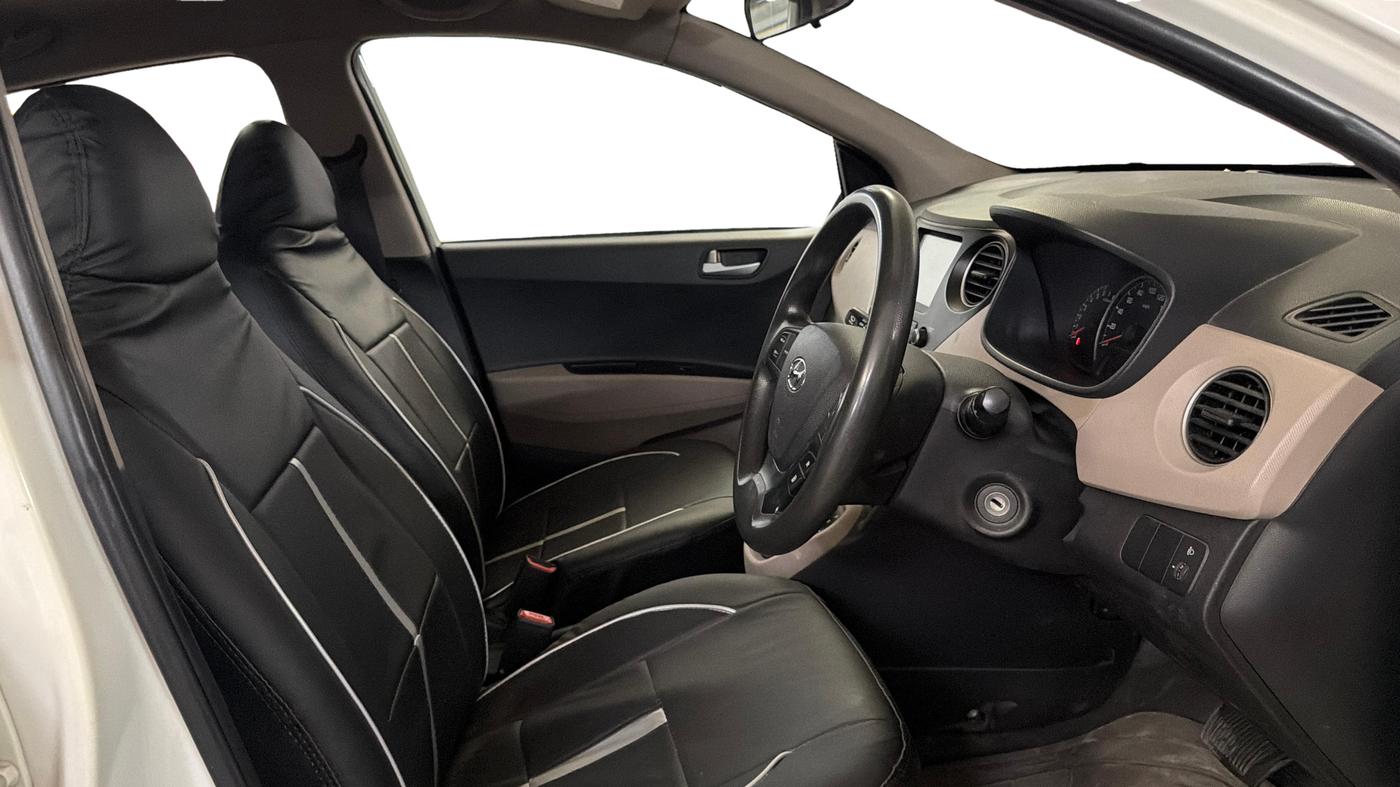 2018 Hyundai Grand i10 SPORTZ AT 1.2 KAPPA VTVT, Petrol, Automatic, 53,918 km, Right Side Front Door Cabin