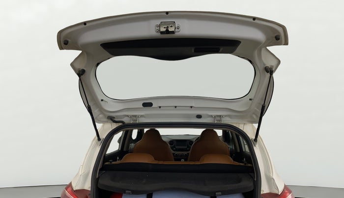 2018 Hyundai Grand i10 SPORTZ 1.2 KAPPA VTVT, CNG, Manual, 35,647 km, Boot Door Open