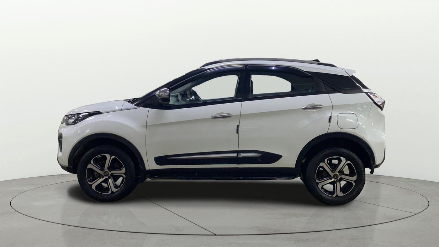 2022 Tata NEXON XZA PLUS PETROL, Petrol, Automatic, 61,987 km, Left Side