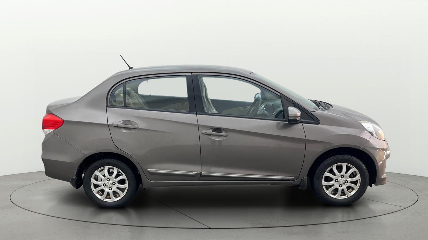 2015 Honda Amaze 1.2L I-VTEC VX AT, Petrol, Automatic, 86,211 km, Right Side View