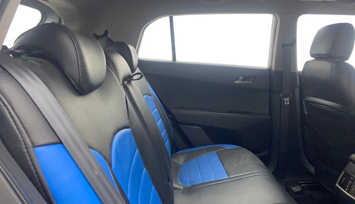 2017 Hyundai Creta SX PLUS 1.6 PETROL, Petrol, Manual, 72,022 km, Right Side Rear Door Cabin