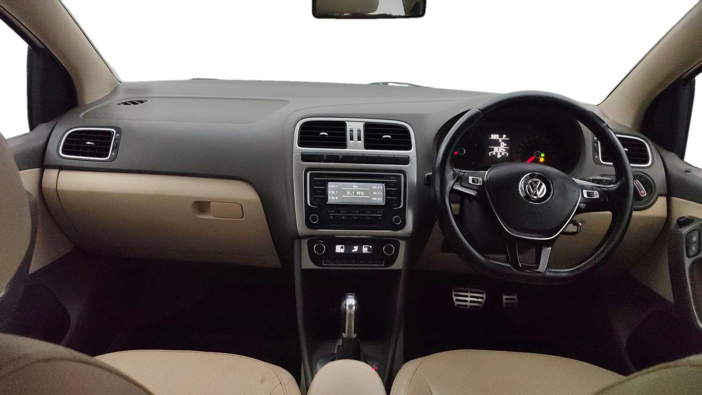 2015 Volkswagen Vento HIGHLINE PETROL AT, Petrol, Automatic, 60,126 km, Dashboard