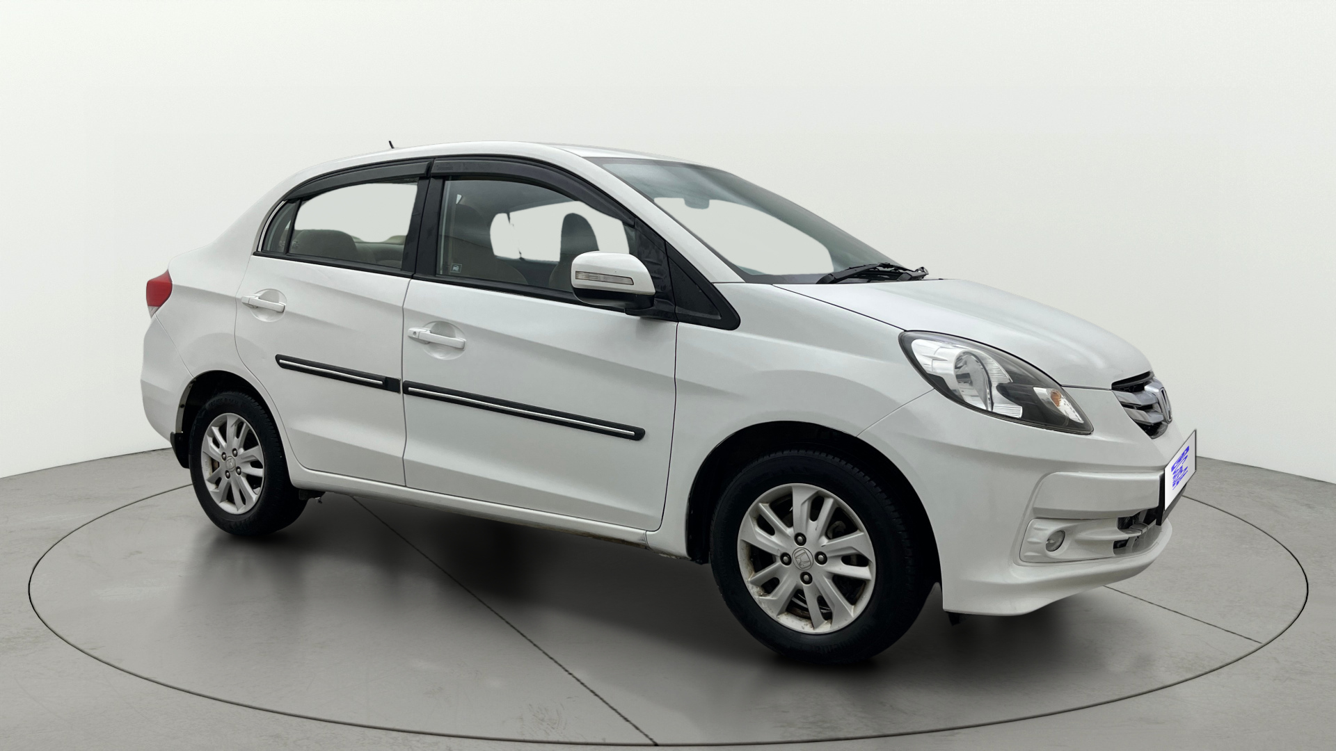 2014 Honda Amaze 1.5L I-DTEC VX 2014 Honda Amaze 1.5L I-DTEC VX