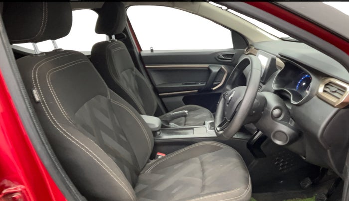 2023 Renault Kiger RXT (O) MT, Petrol, Manual, 23,310 km, Right Side Front Door Cabin