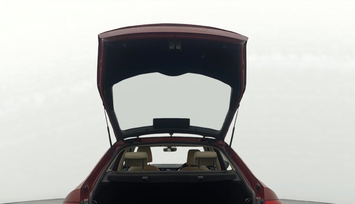 2017 Skoda Octavia STYLE PLUS AT 1.8 TSI, Petrol, Automatic, 1,14,712 km, Boot Door Open