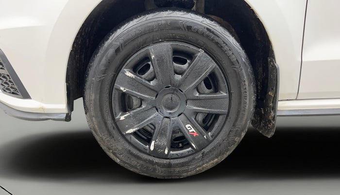 2021 Volkswagen Polo TRENDLINE 1.0L, Petrol, Manual, 58,213 km, Left Front Wheel