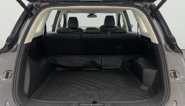 2020 MG HECTOR SHARP HYBRID 1.5 PETROL, Petrol, Manual, 43,951 km, Boot Open Zoomed View