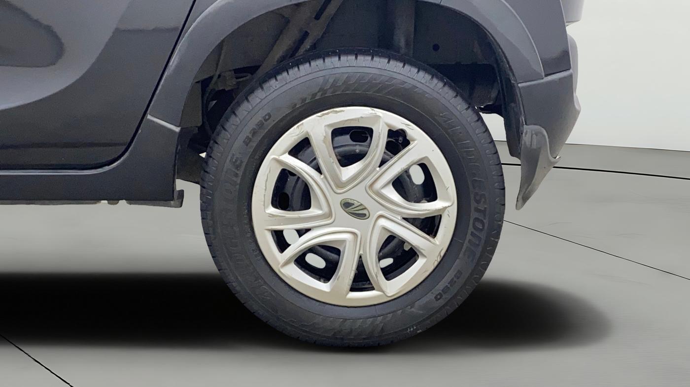2017 Mahindra Kuv100 K4 6 STR, Petrol, Manual, 39,182 km, Left Rear Wheel