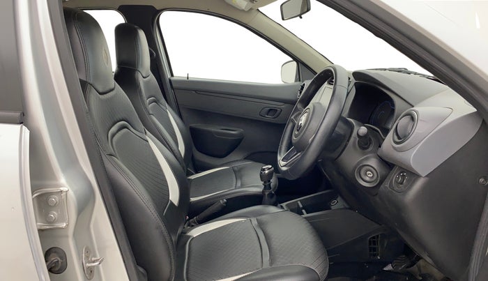 2022 Renault Kwid RXT 1.0 (O), Petrol, Manual, 33,622 km, Right Side Front Door Cabin