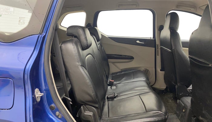 2020 Renault TRIBER RXZ, Petrol, Manual, 86,245 km, Right Side Rear Door Cabin