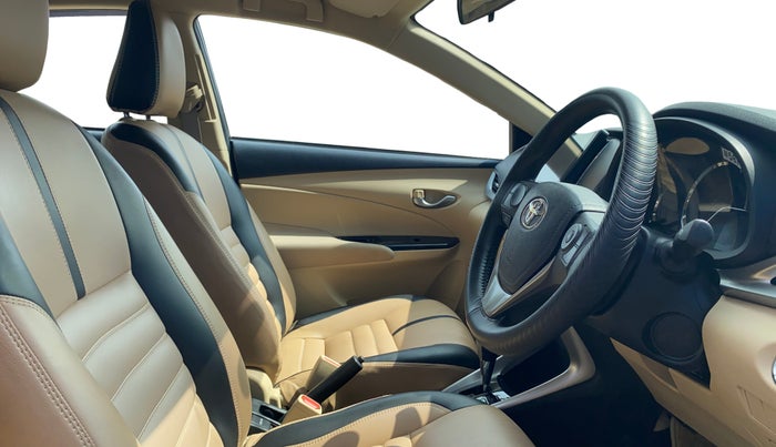 2021 Toyota YARIS G CVT, Petrol, Automatic, 16,272 km, Right Side Front Door Cabin