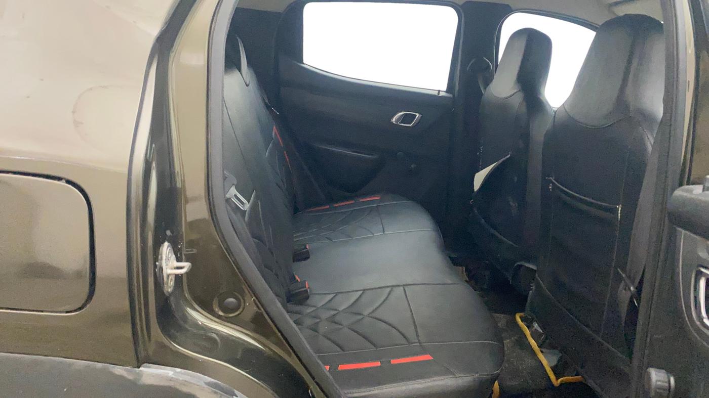 2019 Renault Kwid RXT 0.8 (O), Petrol, Manual, 48,232 km, Right Side Rear Door Cabin