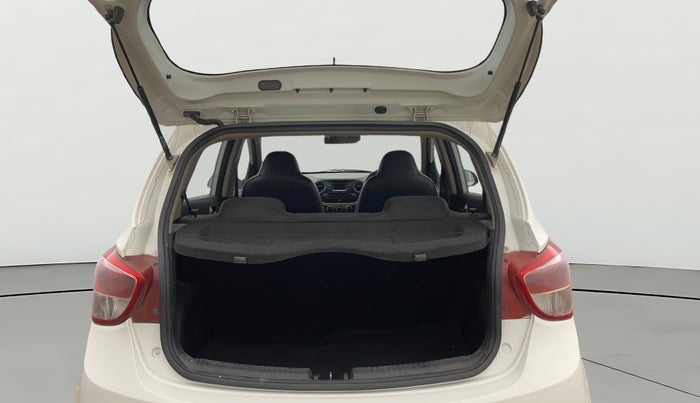 2015 Hyundai Grand i10 SPORTZ 1.2 KAPPA VTVT, Petrol, Manual, 46,802 km, Boot Open Zoomed View