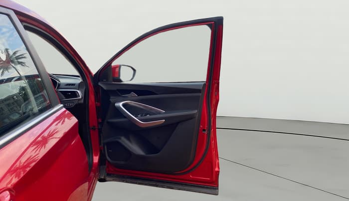 2020 MG HECTOR SHARP HYBRID 1.5 PETROL, Petrol, Manual, 23,895 km, RHS Front Door