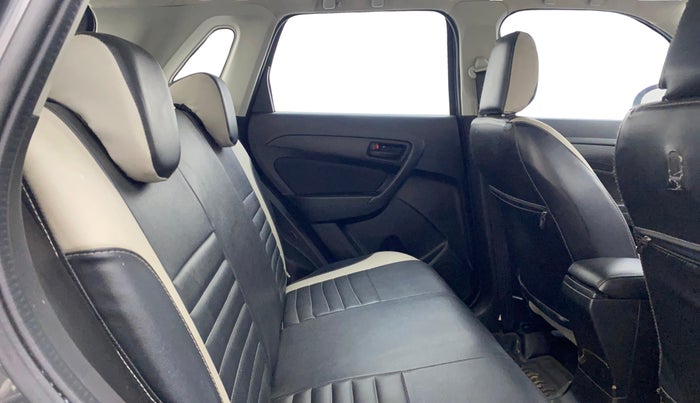 2022 Maruti Vitara Brezza VXI, Petrol, Manual, 18,676 km, Right Side Rear Door Cabin