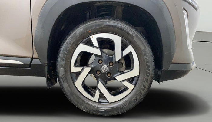 2022 Nissan MAGNITE XV PREMIUM TURBO CVT, Petrol, Automatic, 13,358 km, Right Front Wheel