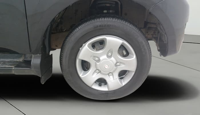 2013 Mahindra Quanto C4, Diesel, Manual, 73,926 km, Right Front Wheel