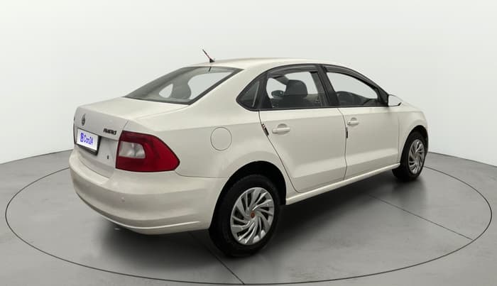 2015 Skoda Rapid 1.6 MPI ACTIVE, Petrol, Manual, 94,515 km, Right Back Diagonal