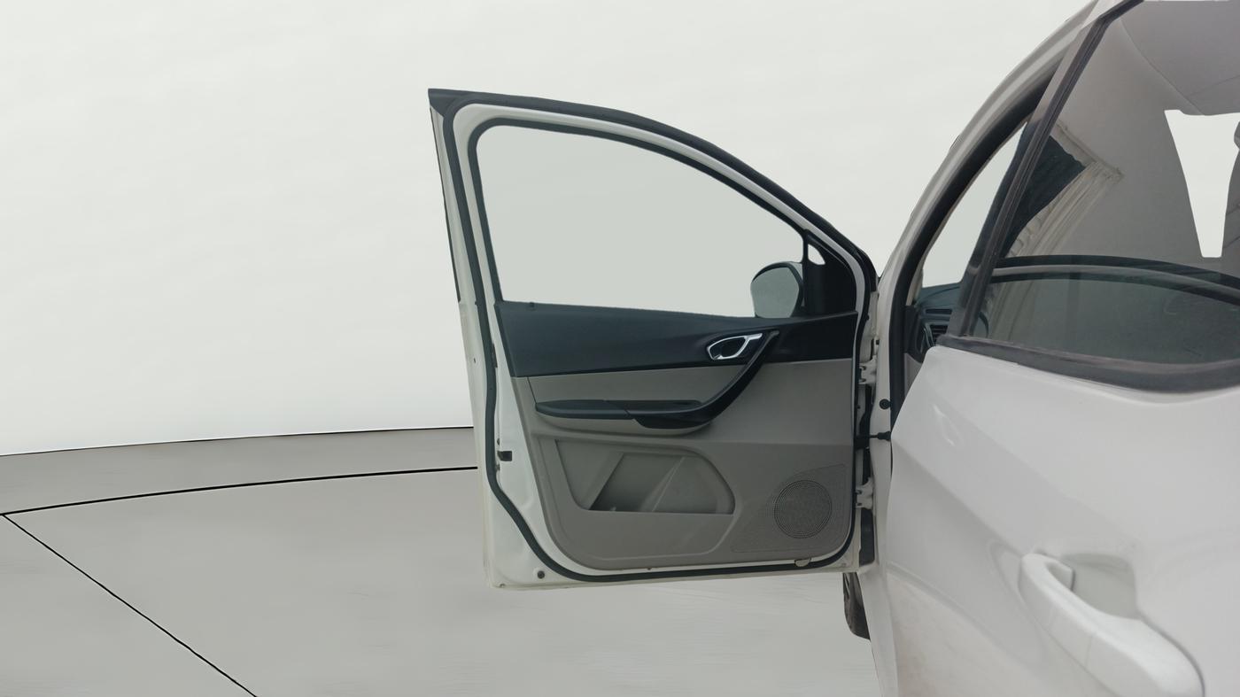 2019 Tata Tiago XZA PETROL, Petrol, Automatic, 31,033 km, LHS Front Door