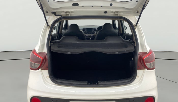 2018 Hyundai Grand i10 SPORTZ 1.2 KAPPA VTVT, Petrol, Manual, 59,115 km, Boot Open Zoomed View