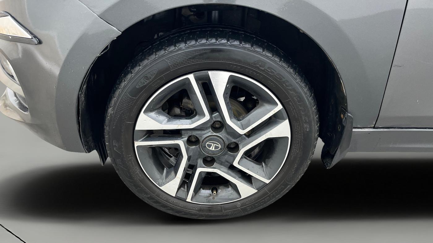 2020 Tata Tiago XZA PLUS PETROL, Petrol, Automatic, 31,205 km, Left Front Wheel