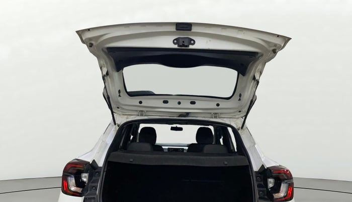 2021 Renault Kiger RXL MT, Petrol, Manual, 35,066 km, Boot Door Open