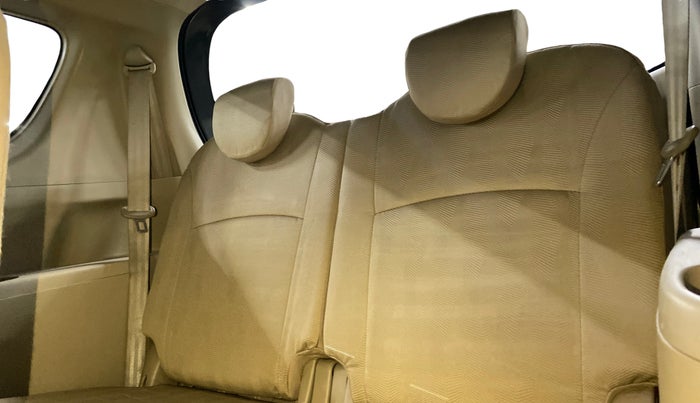 2015 Maruti Ertiga VDI SHVS, Diesel, Manual, 94,919 km, Third Seat Row ( optional )