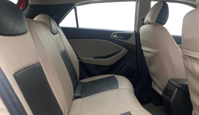2017 Hyundai Elite i20 SPORTZ 1.2, Petrol, Manual, 31,135 km, Right Side Rear Door Cabin