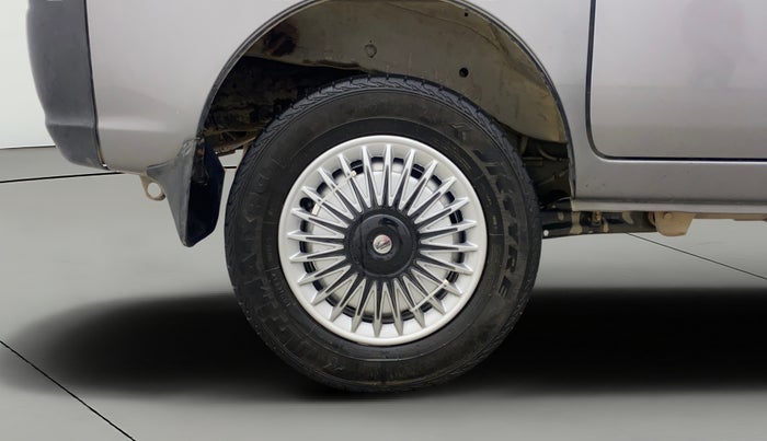 2020 Maruti Eeco 5 STR, Petrol, Manual, 96,092 km, Right Rear Wheel