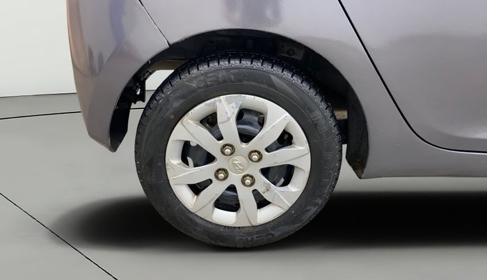 2016 Hyundai Eon MAGNA +, Petrol, Manual, 54,148 km, Right Rear Wheel