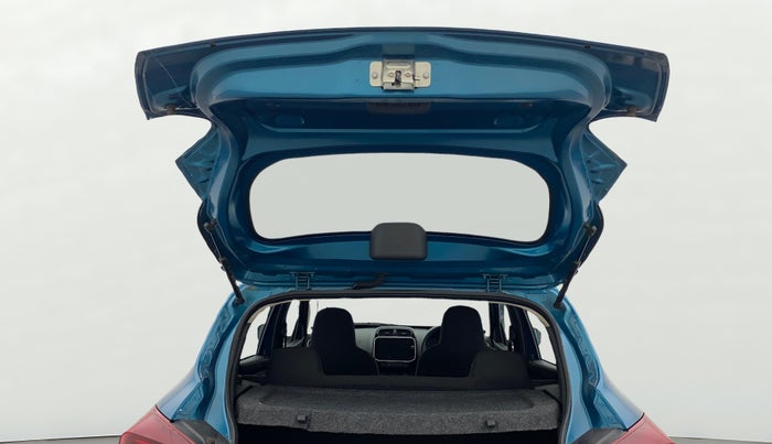 2023 Renault Kwid CLIMBER MT 1.0, Petrol, Manual, 31,193 km, Boot Door Open