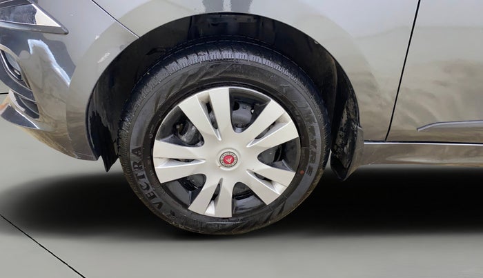 2022 Tata Tiago XM CNG, CNG, Manual, 64,338 km, Left Front Wheel