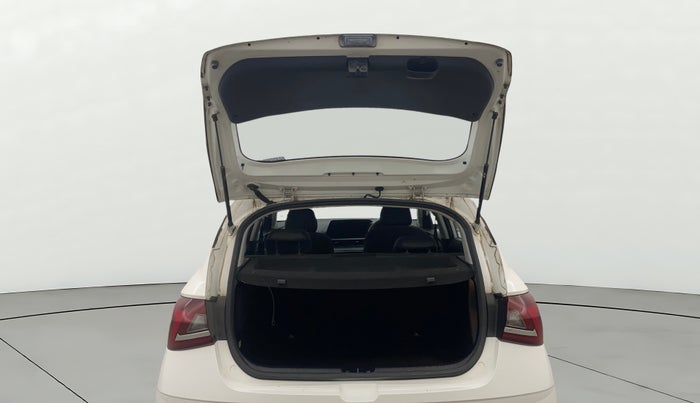 2021 Hyundai NEW I20 ASTA (O) 1.2 MT, Petrol, Manual, 19,506 km, Boot Door Open