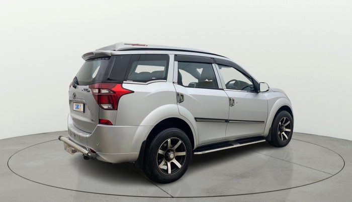 2019 Mahindra XUV500 W5, Diesel, Manual, 39,904 km, Right Back Diagonal