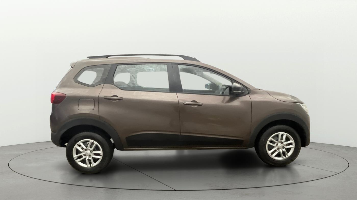 2024 Renault TRIBER RXT, Petrol, Manual, 15,192 km, Right Side View