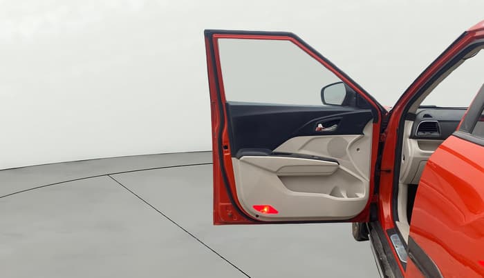 2019 Mahindra XUV300 W8 (O) 1.2 PETROL, Petrol, Manual, 1,00,168 km, LHS Front Door