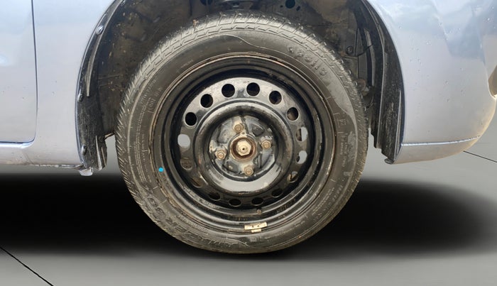 2012 Maruti Wagon R 1.0 VXI, Petrol, Manual, 95,606 km, Right Front Wheel