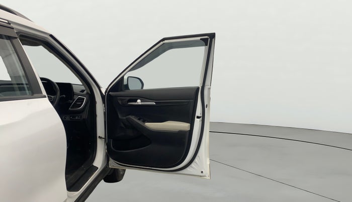 2022 KIA SELTOS HTK PLUS 1.5 IMT, Petrol, Manual, 94,697 km, RHS Front Door