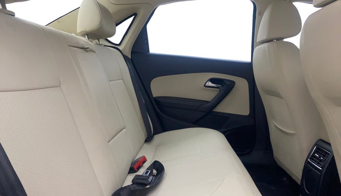 2018 Skoda Rapid STYLE 1.6 MPI, Petrol, Manual, 31,841 km, Right Side Rear Door Cabin