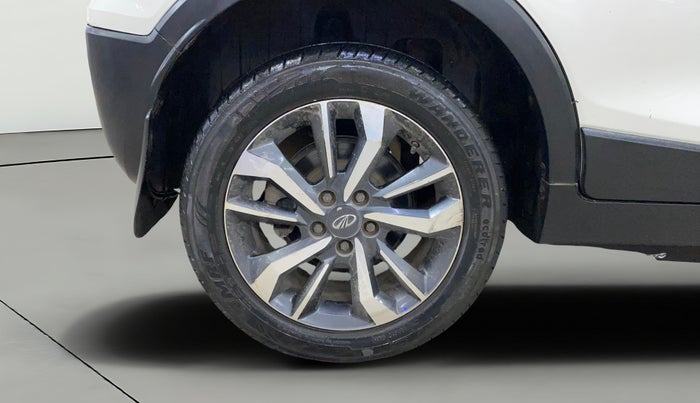 2021 Mahindra XUV300 W8 (O) 1.5 DIESEL AMT, Diesel, Automatic, 60,064 km, Right Rear Wheel