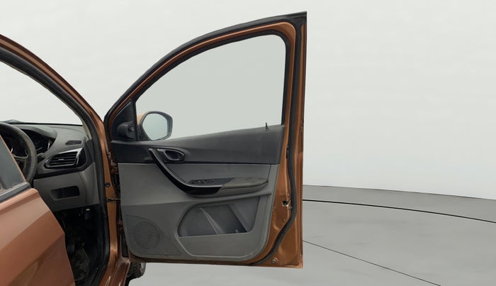 2018 Tata TIGOR XT PETROL, Petrol, Manual, 91,156 km, RHS Front Door