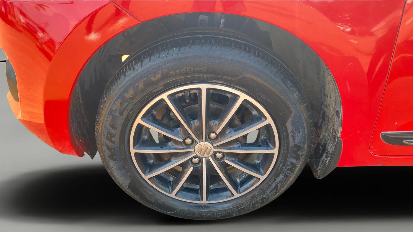 2018 Maruti Swift ZXI AMT, Petrol, Automatic, 1,49,965 km, Left Front Wheel