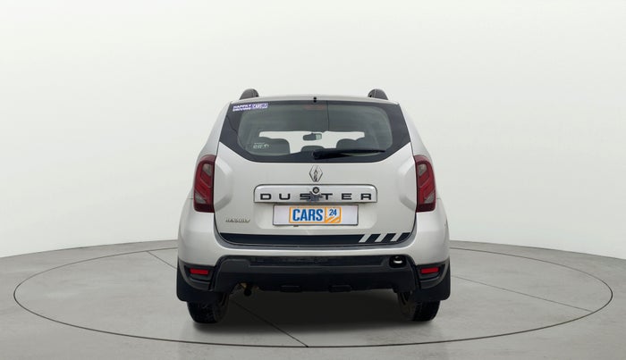 2017 Renault Duster RXL PETROL, Petrol, Manual, 42,528 km, Back/Rear