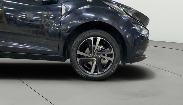 2022 Tata ALTROZ XZA PLUS DARK EDTION, Petrol, Automatic, 51,563 km, Right Front Wheel