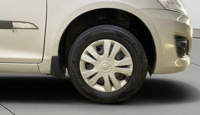2012 Maruti Swift Dzire VXI, Petrol, Manual, 37,547 km, Right Front Wheel
