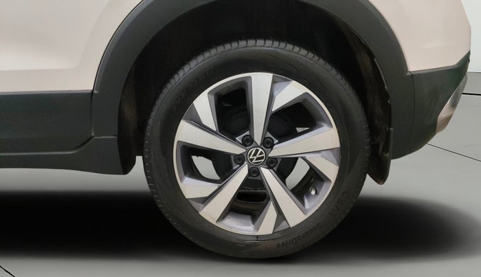 2023 Volkswagen TAIGUN  Topline 1.0 TSI AT (Electric Seats), Petrol, Automatic, 28,732 km, Left Rear Wheel