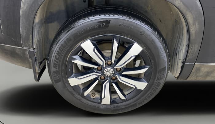 2020 MG HECTOR SHARP HYBRID 1.5 PETROL, Petrol, Manual, 43,951 km, Right Rear Wheel