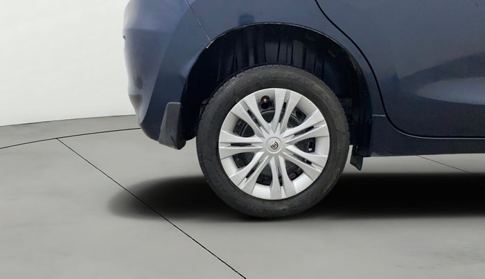 2022 Maruti Baleno DELTA PETROL 1.2, Petrol, Manual, 1,37,503 km, Right Rear Wheel
