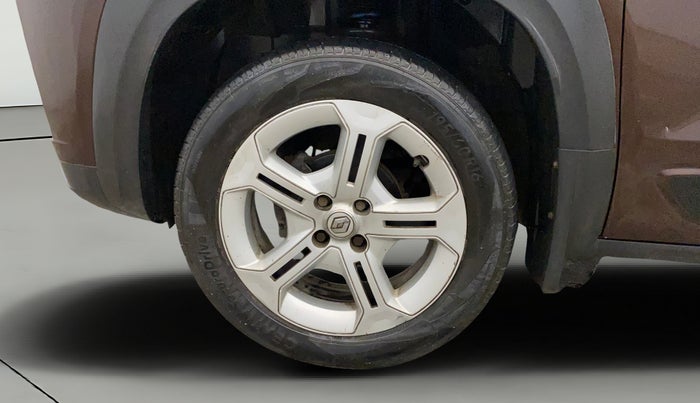 2022 Renault Kiger RXT MT, Petrol, Manual, 30,854 km, Left Front Wheel