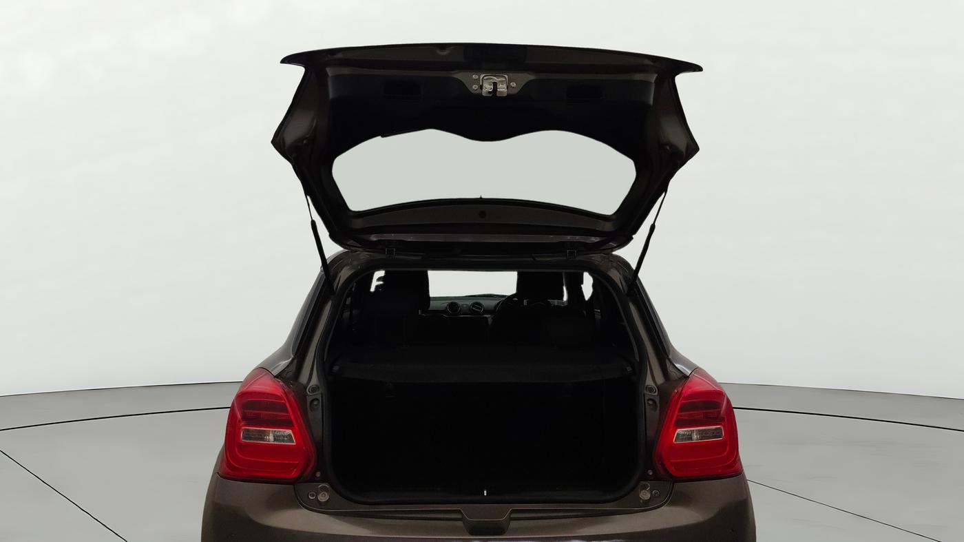 2022 Maruti Swift ZXI PLUS AMT, Petrol, Automatic, 26,885 km, Boot Door Open
